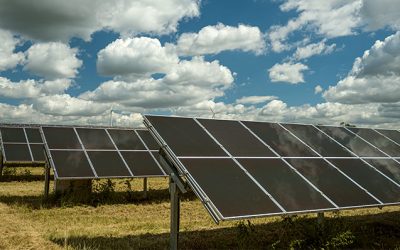 Viento y placas solares
