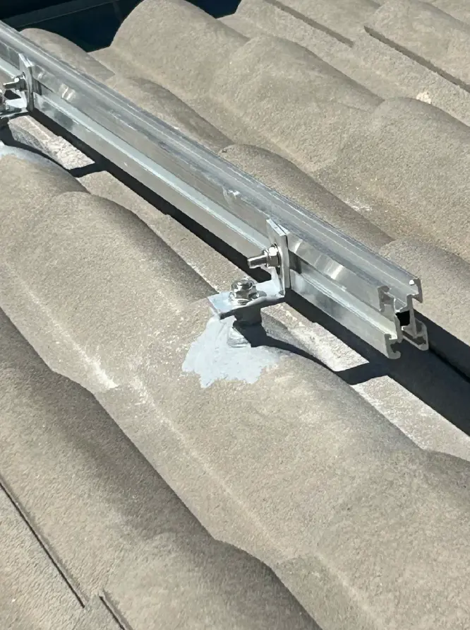 Sellados en cubiertas de instalaciones fotovoltaicas